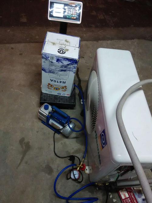 空調(diào)外機(jī)的冷凝器是什么