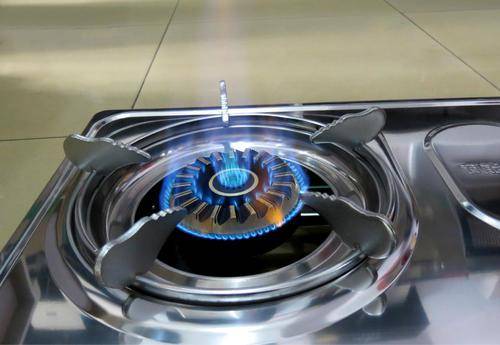 燃氣灶爐頭漏火怎么辦